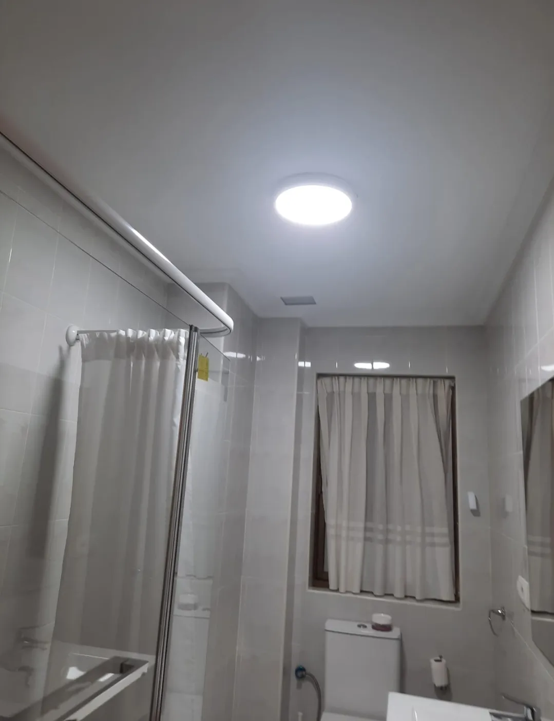 Proyecto ​Quitar gotelé y alisar paredes en Santander: Dale un toque moderno a tu hogar